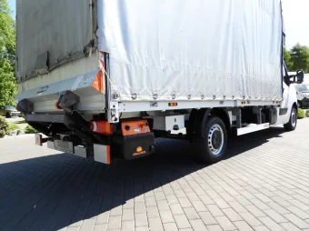 Renault Master skrzynia plandeka 9 palet 165KM 941311 - panel