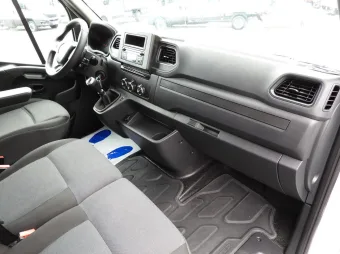 Renault Master skrzynia plandeka 9 palet 165KM 363881 - pasazer