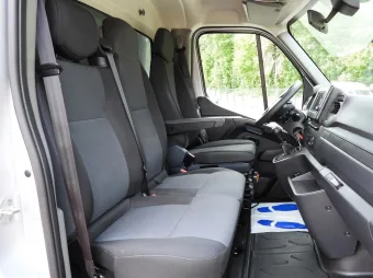Renault Master skrzynia plandeka 10 palet 165KM 071422 - podsufitka