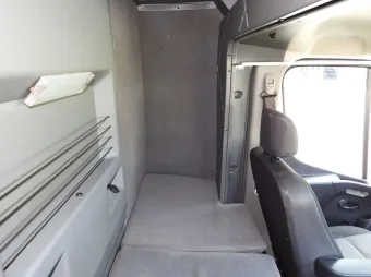 Renault Master skrzynia plandeka 10 palet 165KM 130368 - podsufitka