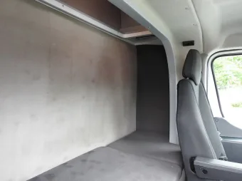 Renault Master skrzynia plandeka 10 palet 165KM 363110 - podsufitka