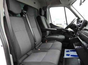 Renault Master skrzynia plandeka 10 palet 165KM 425023 - podsufitka