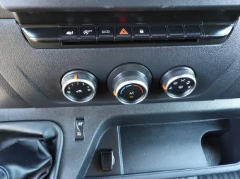 Renault Master skrzynia plandeka 10 palet 165KM 541728 - podsufitka