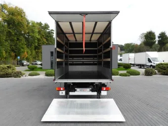 Renault Master skrzynia plandeka 9 palet 165KM 363881 - podwozie