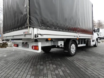 Renault Master skrzynia plandeka 10 palet 165KM 014916 - radio