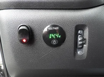 Renault Master skrzynia plandeka 10 palet 165KM 027648 - radio