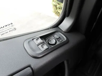 Renault Master skrzynia plandeka 10 palet 165KM 128523 - radio