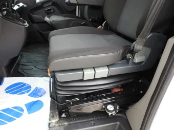 Renault Master skrzynia plandeka 10 palet 165KM 527917 - radio