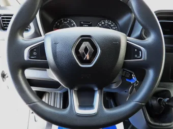 Renault Master skrzynia plandeka 9 palet 165KM 541688 - radio