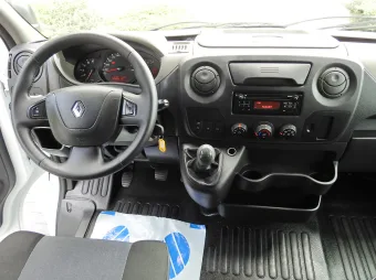 Renault Master skrzynia plandeka 8 palet 170KM 613631 - radio