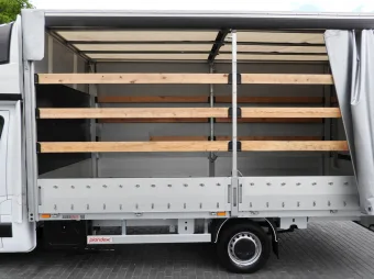 Renault Master skrzynia plandeka 10 palet 165KM 755185 - radio
