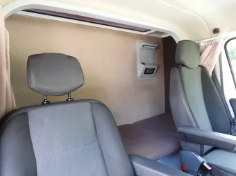 Renault Master skrzynia plandeka 8 palet 165KM 414173 - schowki