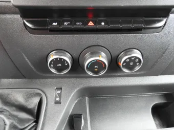Renault Master skrzynia plandeka 10 palet 165KM 537250 - schowki