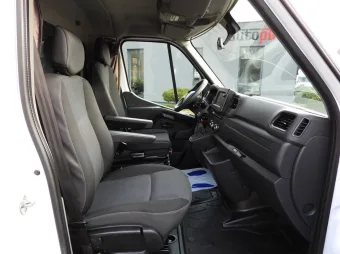 Renault Master skrzynia plandeka 9 palet 165KM 755938 - schowki