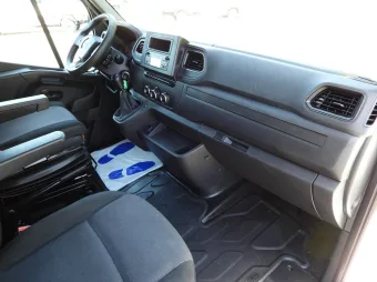 Renault Master skrzynia plandeka 10 palet 165KM 799350 - schowki