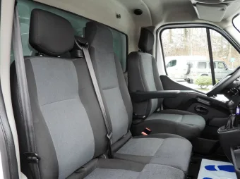 Renault Master skrzynia plandeka 10 palet 165KM 941360 - schowki