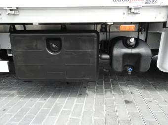 Renault Master skrzynia plandeka 10 palet 165KM 106876 - siedzenia