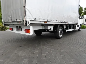 Renault Master skrzynia plandeka 10 palet 165KM 128523 - siedzenia