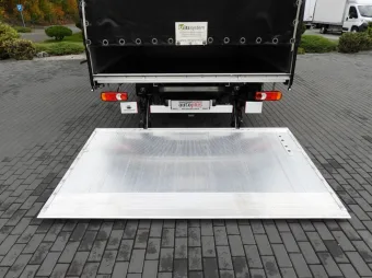 Renault Master skrzynia plandeka 10 palet 165KM 236577 - siedzenia