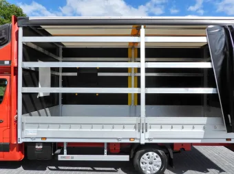 Renault Master skrzynia plandeka 10 palet 165KM 363682 - siedzenia
