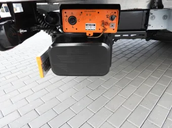 Renault Master skrzynia plandeka 10 palet 165KM 425023 - siedzenia