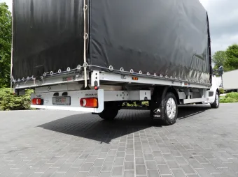 Renault Master skrzynia plandeka 10 palet 165KM 430274 - siedzenia
