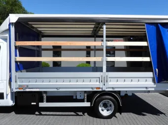 Renault Master skrzynia plandeka 10 palet 165KM 560534 - siedzenia