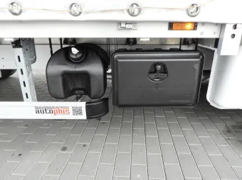 Renault Master skrzynia plandeka 10 palet 165KM 941360 - siedzenia