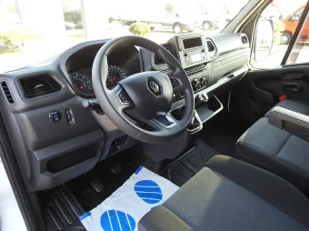 Renault Master skrzynia plandeka 10 palet 165KM 045764 - srodek