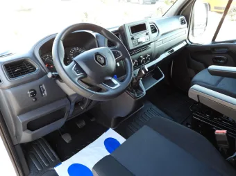 Renault Master skrzynia plandeka 10 palet 165KM 224009 - srodek