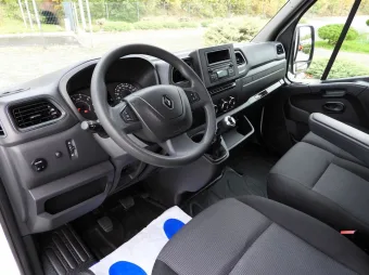 Renault Master skrzynia plandeka 10 palet 165KM 236577 - srodek