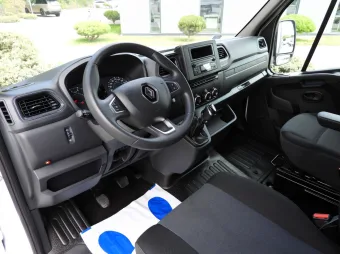 Renault Master skrzynia plandeka 8 palet 165KM 414173 - srodek