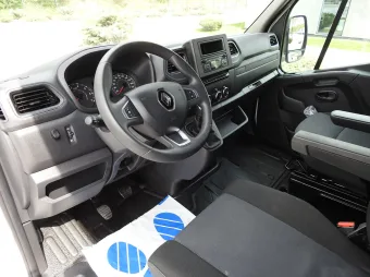 Renault Master skrzynia plandeka 10 palet 165KM 527917 - srodek