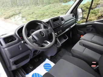 Renault Master skrzynia plandeka 10 palet 165KM 537250 - srodek