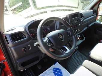 Renault Master skrzynia plandeka 10 palet 165KM 594417 - srodek