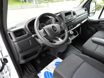 Renault Master skrzynia plandeka 10 palet 165KM 755185 - srodek