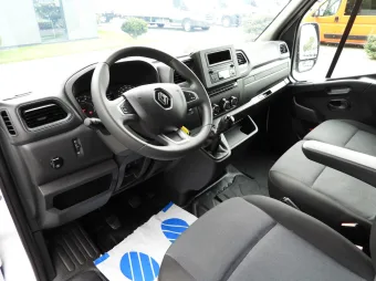 Renault Master skrzynia plandeka 10 palet 165KM 799364 - srodek