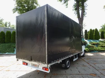 Renault Master skrzynia plandeka 10 palet 165KM 276004 - tyl
