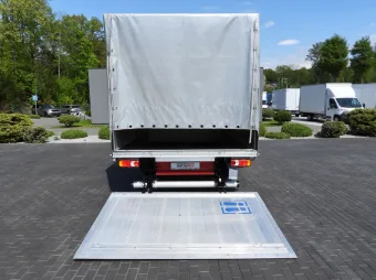 Renault Master skrzynia plandeka 8 palet 165KM 754052 - tyl zabudowy