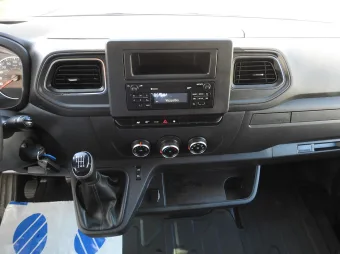 Renault Master skrzynia plandeka 10 palet 165KM 088722 - wnetrze