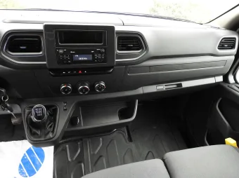 Renault Master skrzynia plandeka 10 palet 165KM 162171 - wnetrze