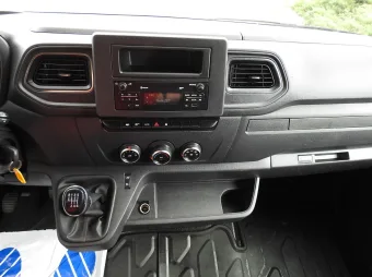 Renault Master skrzynia plandeka 10 palet 165KM 276004 - wnetrze
