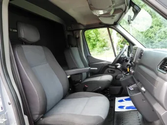 Renault Master skrzynia plandeka 10 palet 165KM 363249 - wnetrze
