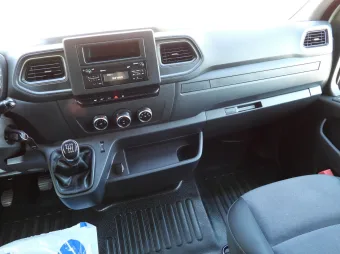 Renault Master skrzynia plandeka 10 palet 165KM 414028 - wnetrze