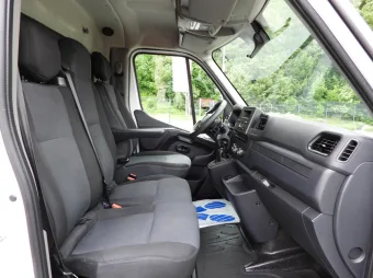 Renault Master skrzynia plandeka 10 palet 165KM 430274 - wnetrze