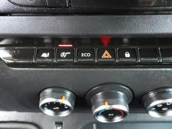 Renault Master skrzynia plandeka 10 palet 165KM 435671 - wnetrze
