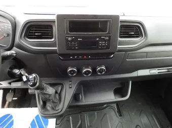 Renault Master skrzynia plandeka 10 palet 165KM 527917 - wnetrze