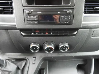 Renault Master skrzynia plandeka 10 palet 165KM 527917 - wnetrze