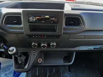 Renault Master skrzynia plandeka 9 palet 165KM 541688 - wnetrze