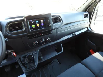 Renault Master skrzynia plandeka 10 palet 165KM 560534 - wnetrze